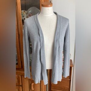 Cute light gray cardigan size L